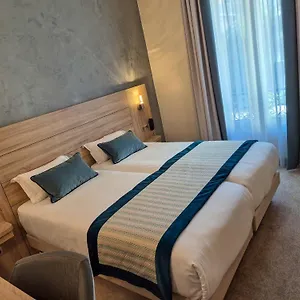 Champerret Elysees Отель Париж
