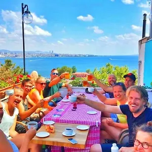 Cheers Vintage Hostal Estambul
